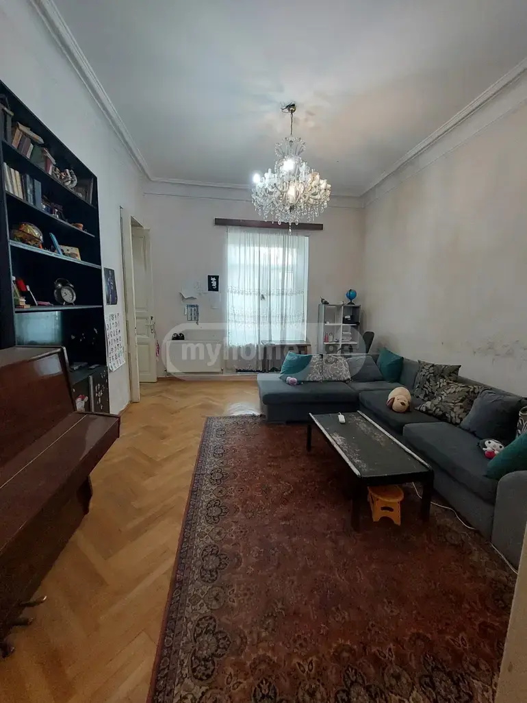 For Sale 3 Room Apartment Veraze view 1