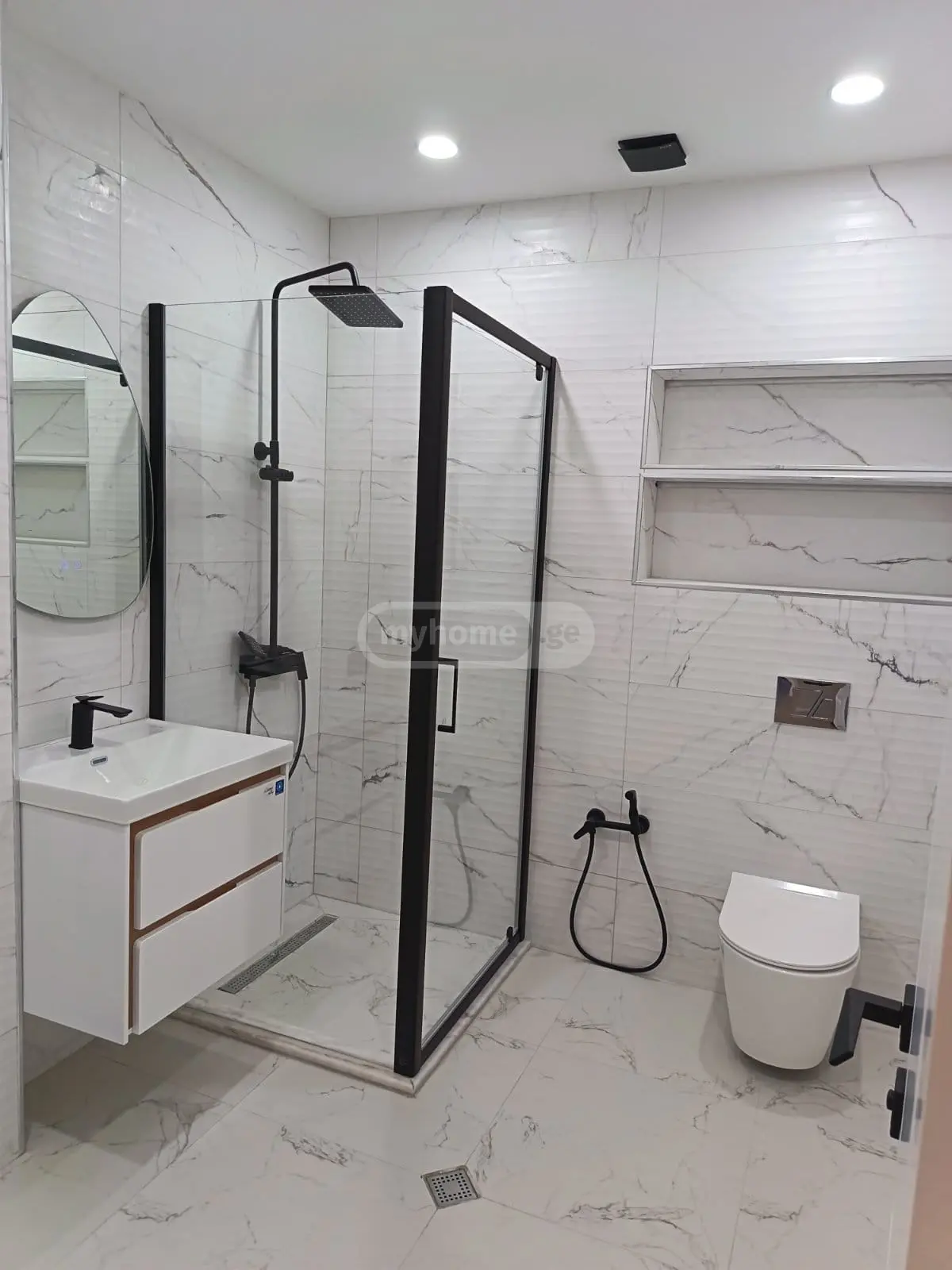 For Sale 3 Room Apartment Kobuletshi view 12