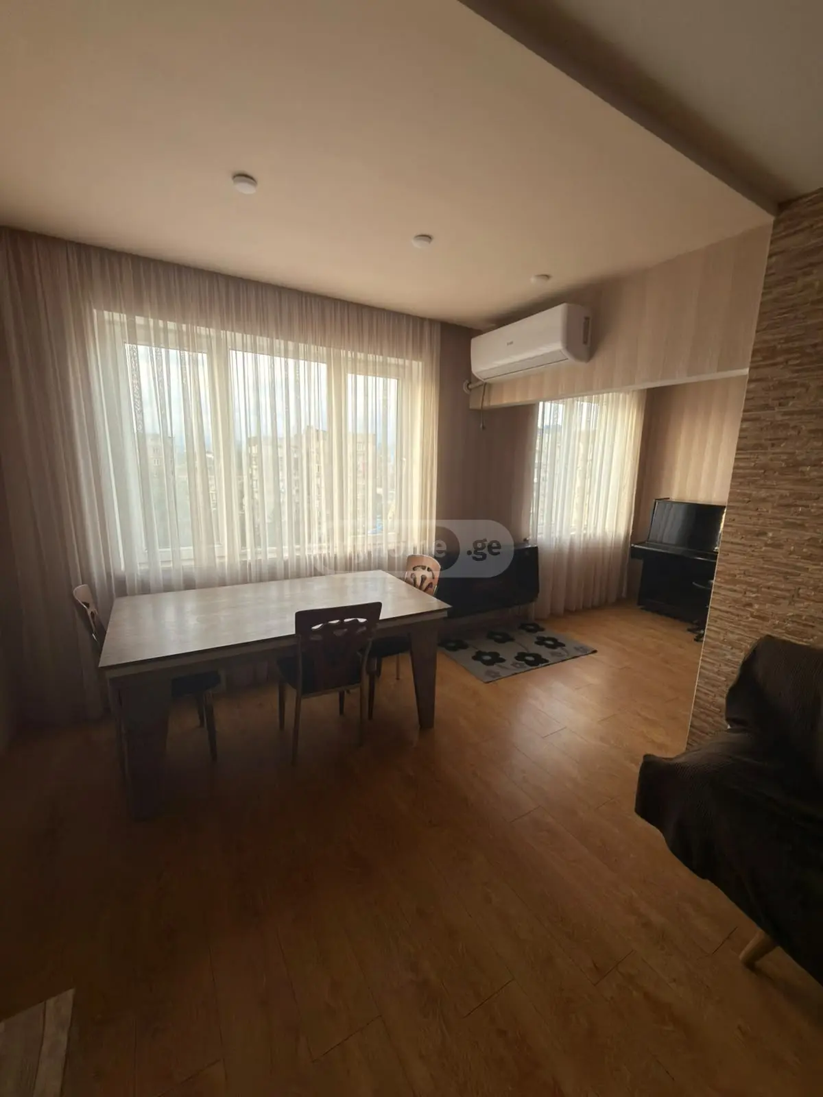 For Rent 3 Room Apartment Kutaisshi view 9
