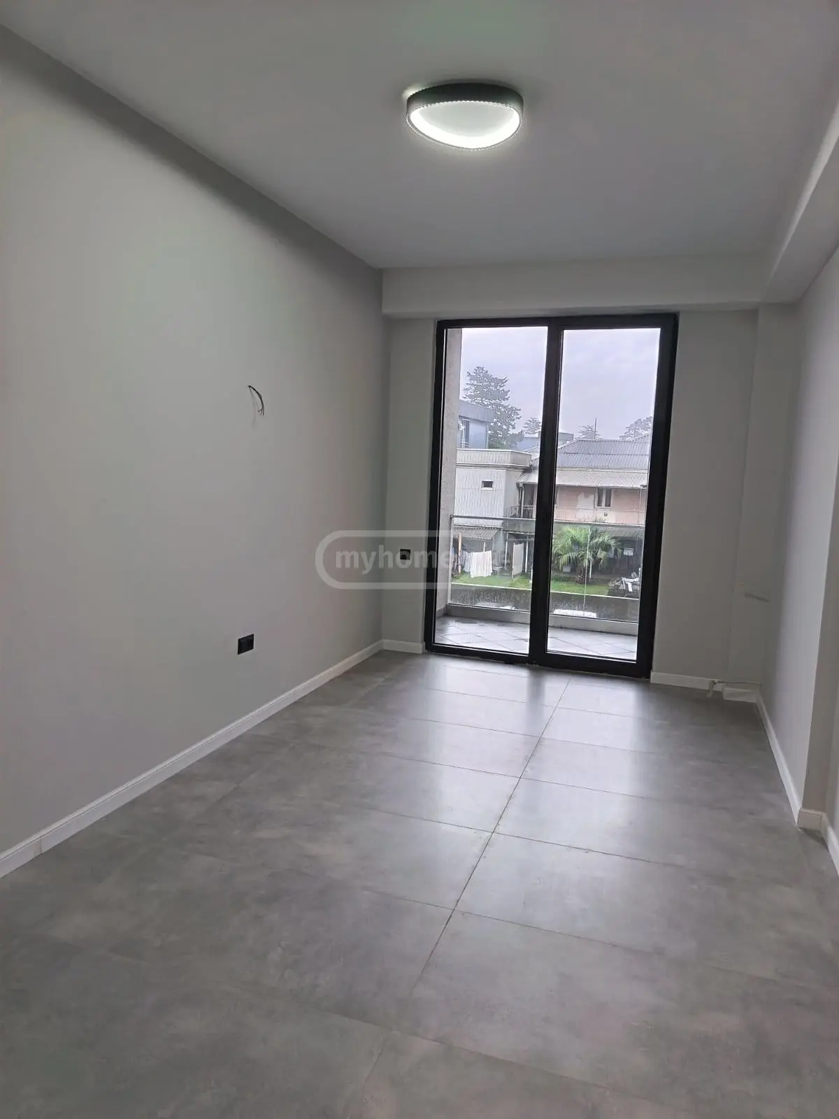 For Sale 3 Room Apartment Kobuletshi view 13