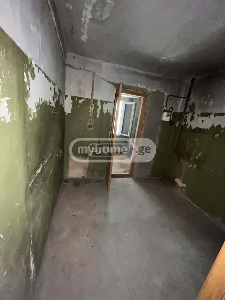 For Sale 3 Room Apartment Kutaisshi view 6