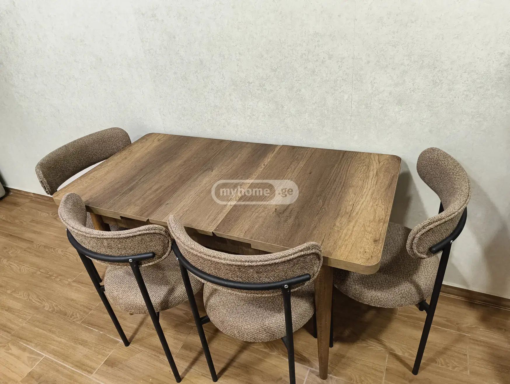 For Rent 1 Room Apartment view 1