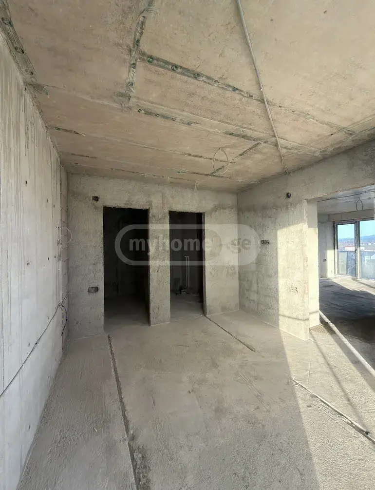 For Sale 3 Room Apartment Kobuletshi view 16