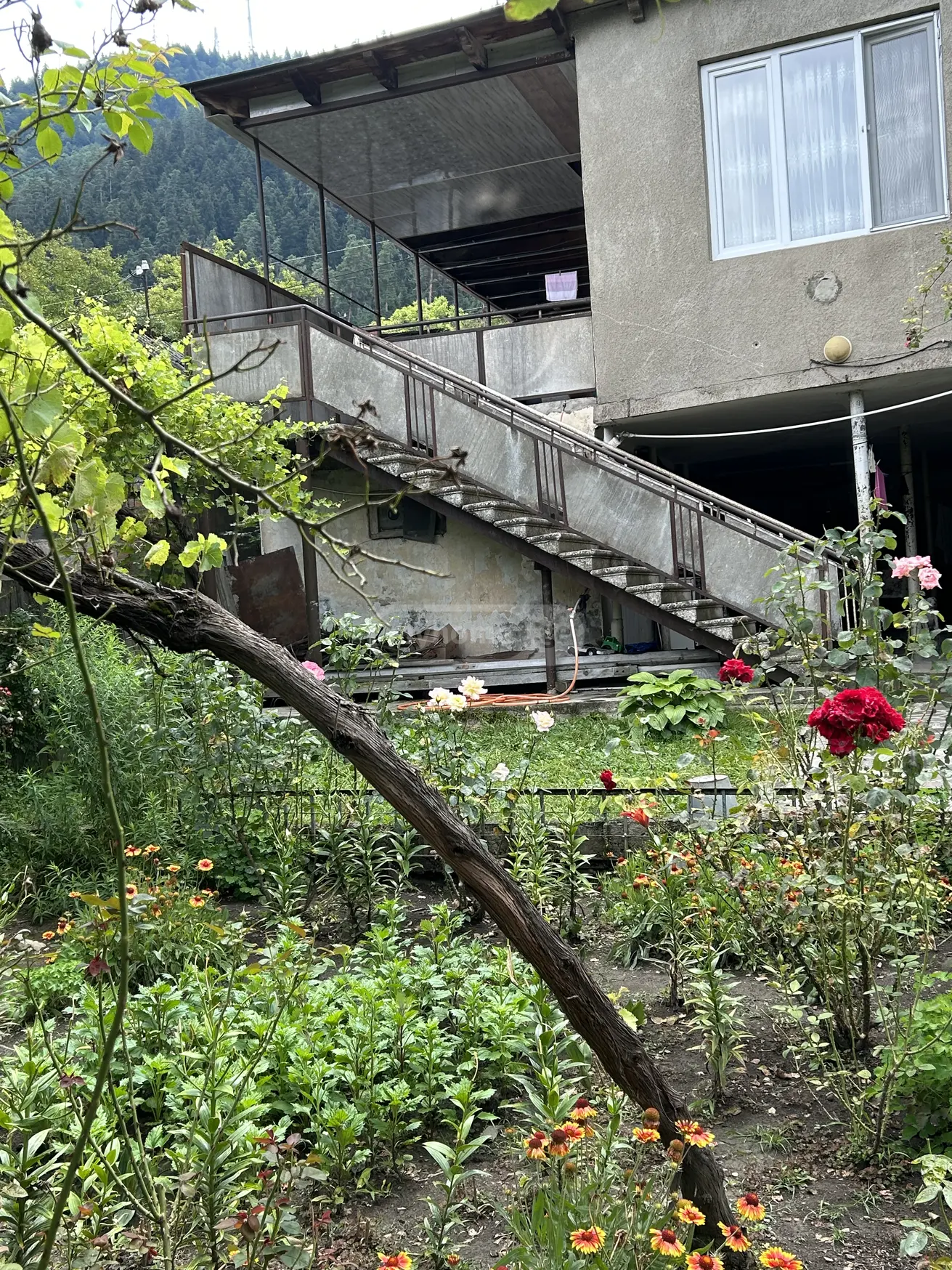 For Sale 8 Room Private House Borjomshi view 2