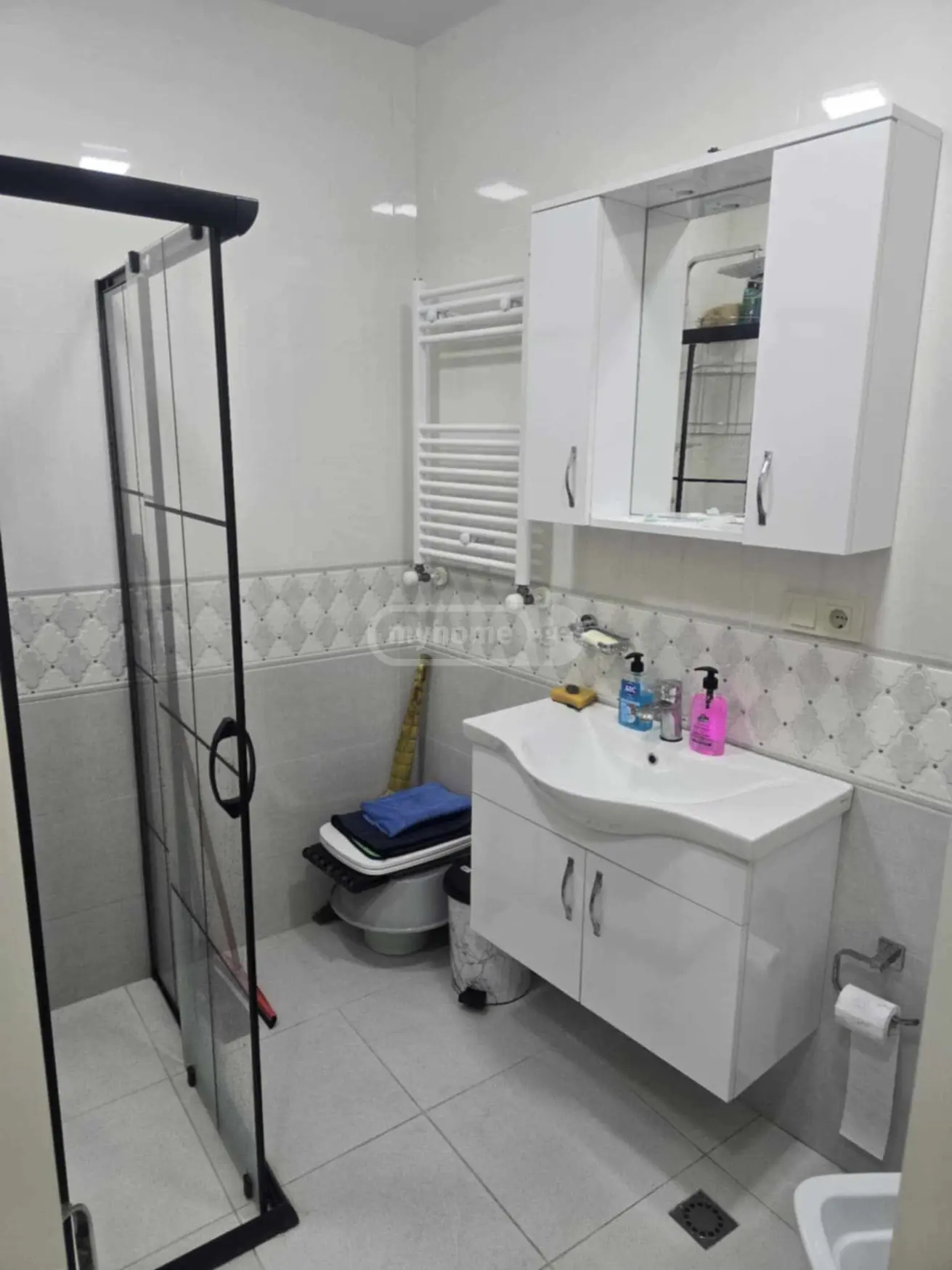 For Rent 4 Room Apartment view 4