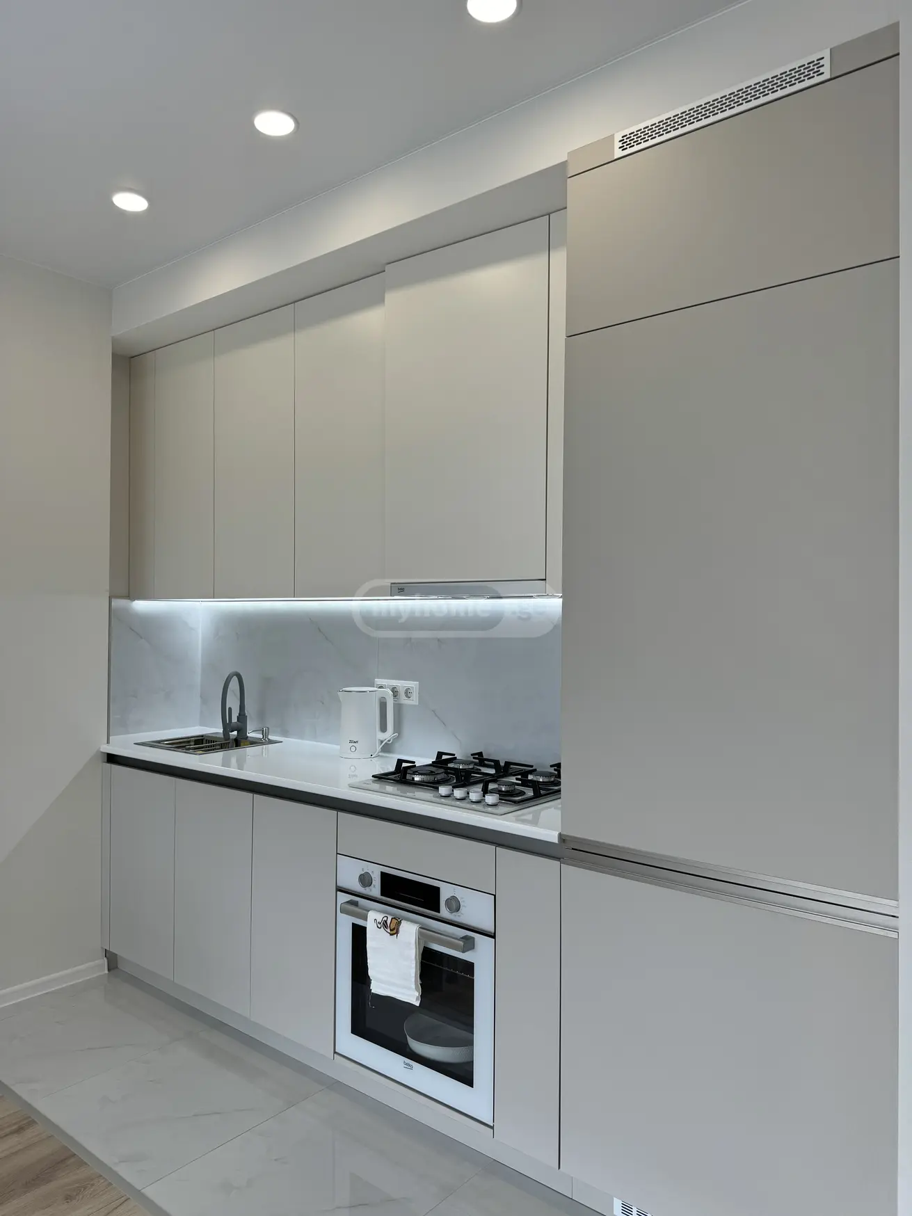 For Rent 2 Room Apartment Kobuletshi view 4