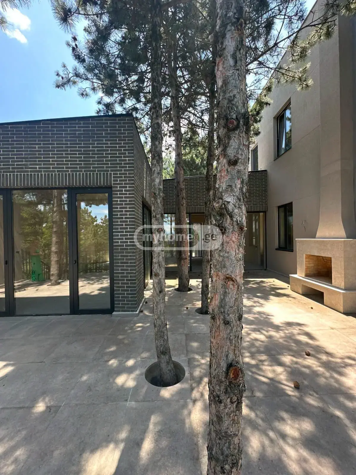 For Sale 8 Room Private House Tsqnetshi view 4