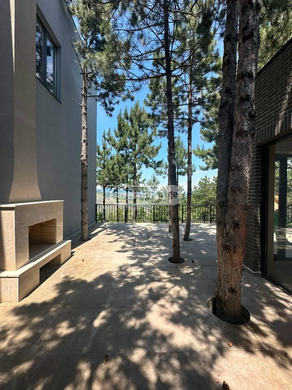 For Sale 8 Room Private House Tsqnetshi view 5