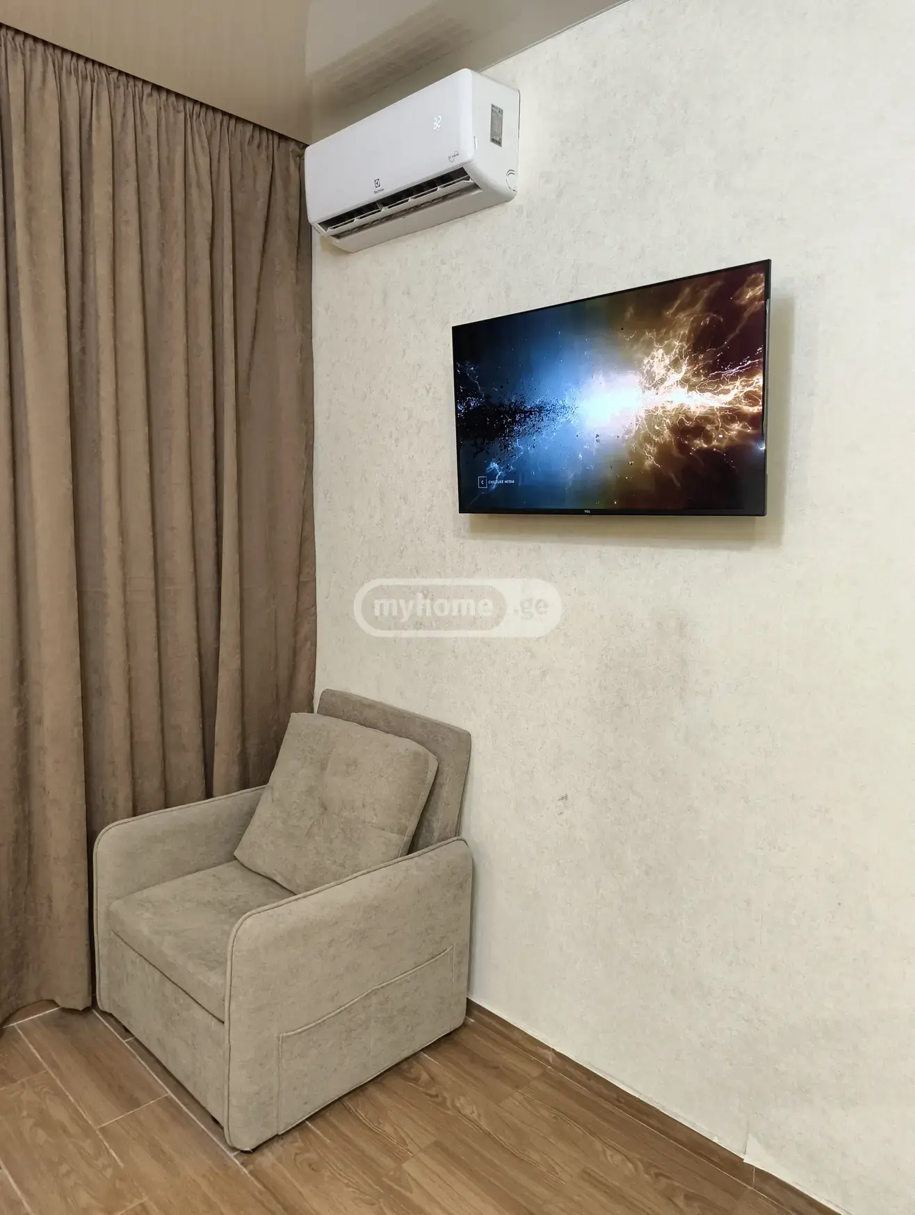 For Rent 1 Room Apartment view 4
