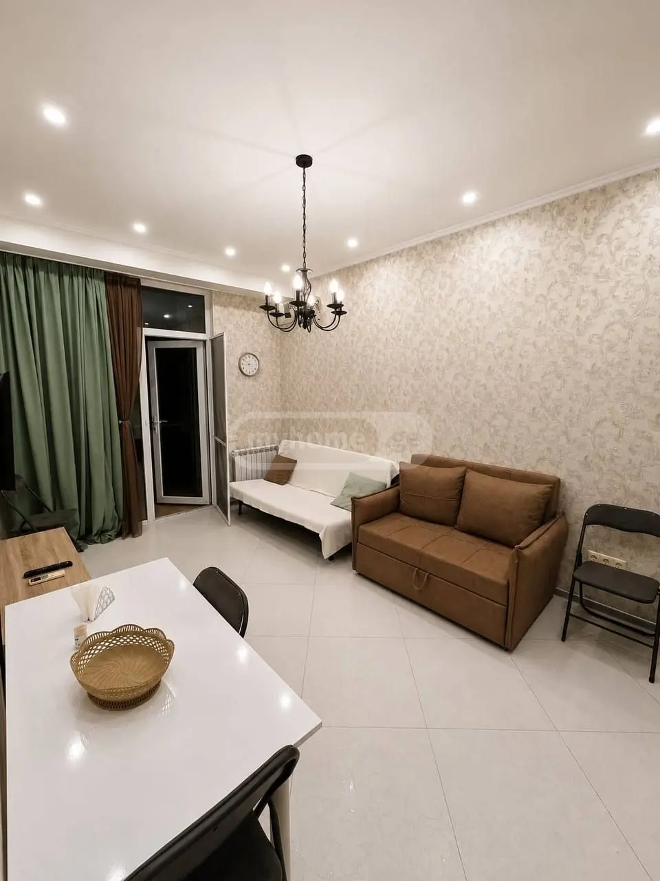 For Rent 2 Room Apartment view 3