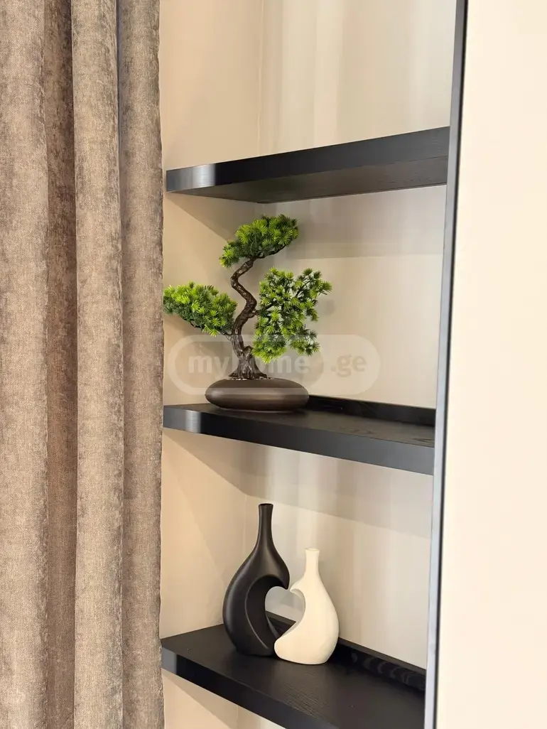 For Sale 2 Room Apartment Tsqnetshi view 7