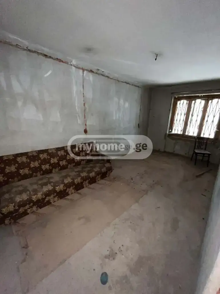 For Sale 3 Room Apartment Kutaisshi view 2