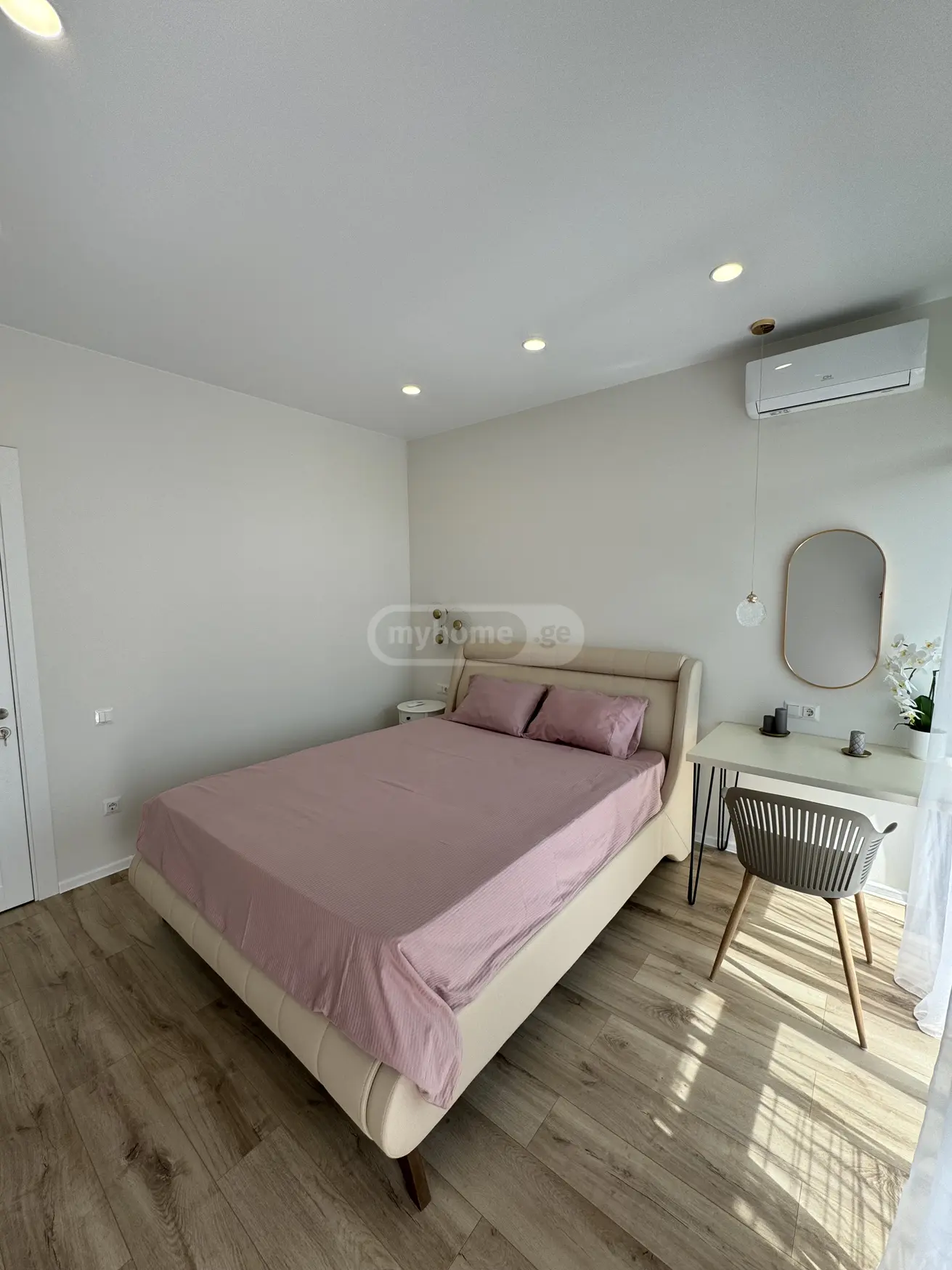 For Rent 2 Room Apartment Kobuletshi view 2