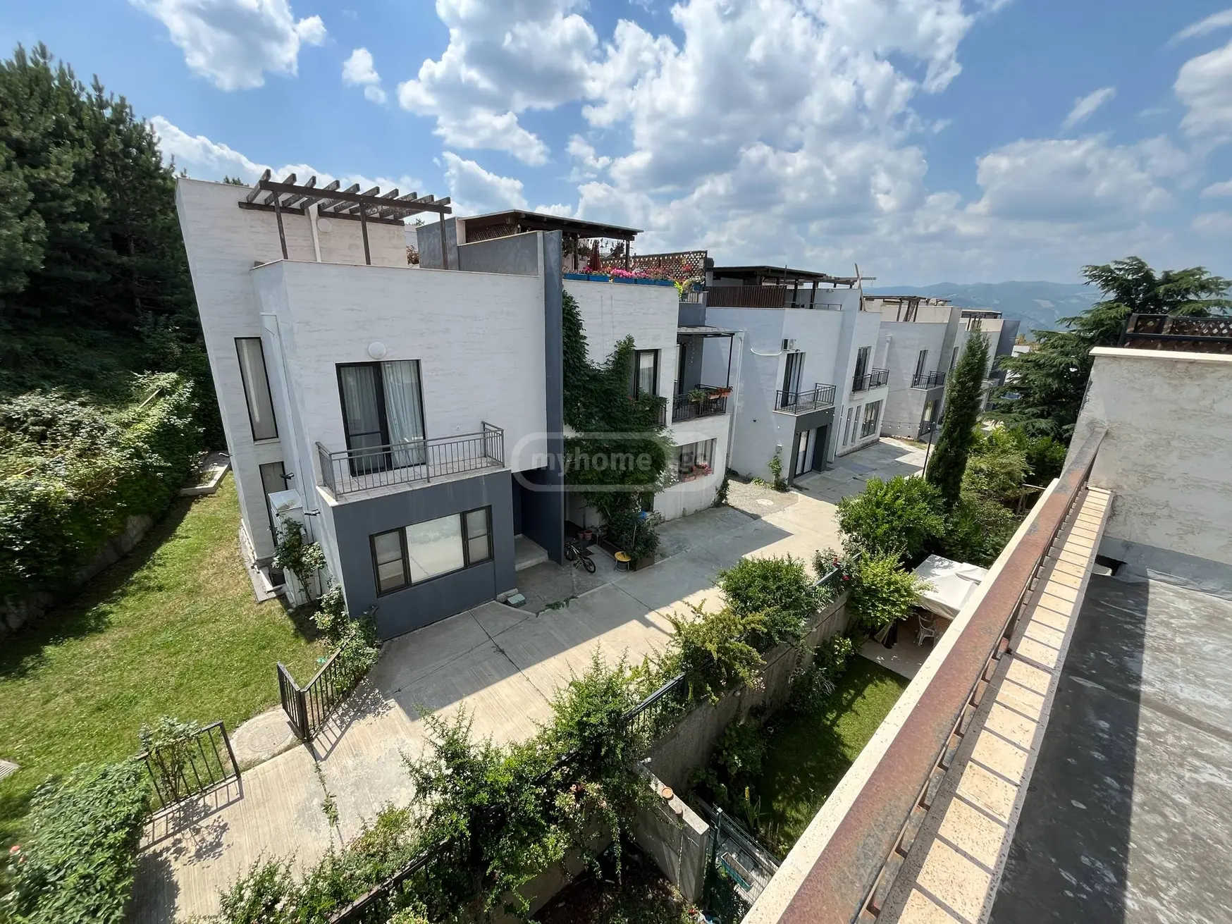 For Sale 8 Room Private House Tsqnetshi view 6