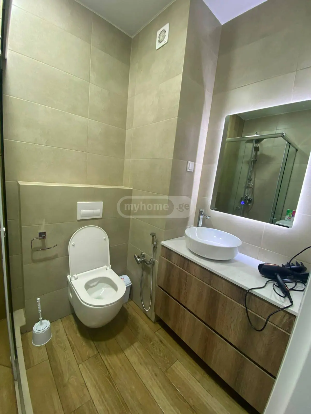 For Rent 1 Room Apartment view 3