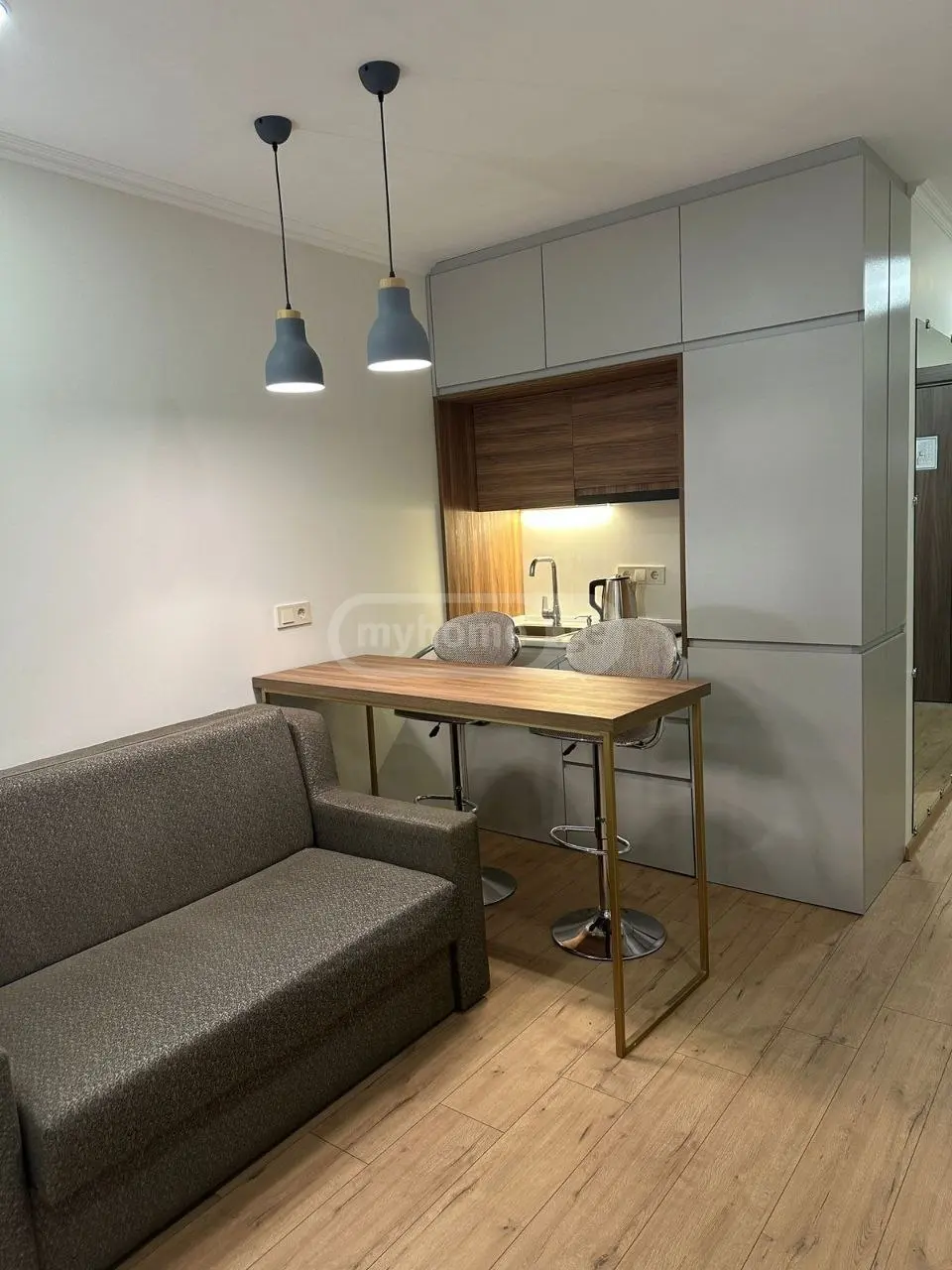 For Sale 1 Room Apartment view 1