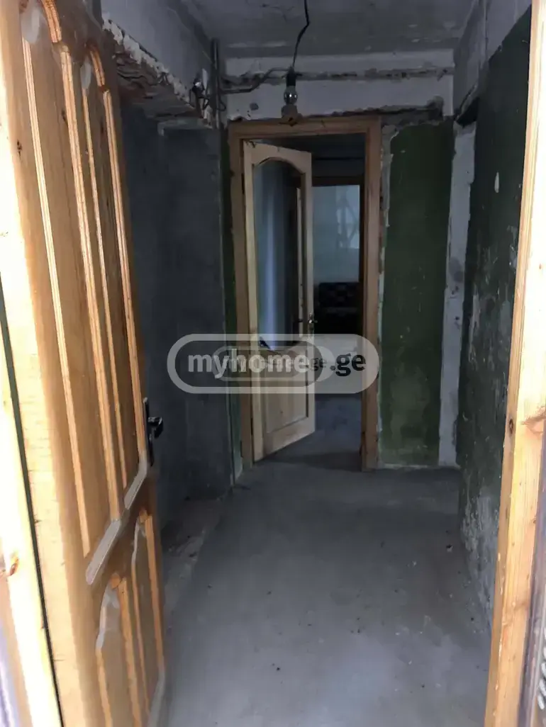 For Sale 3 Room Apartment Kutaisshi view 5