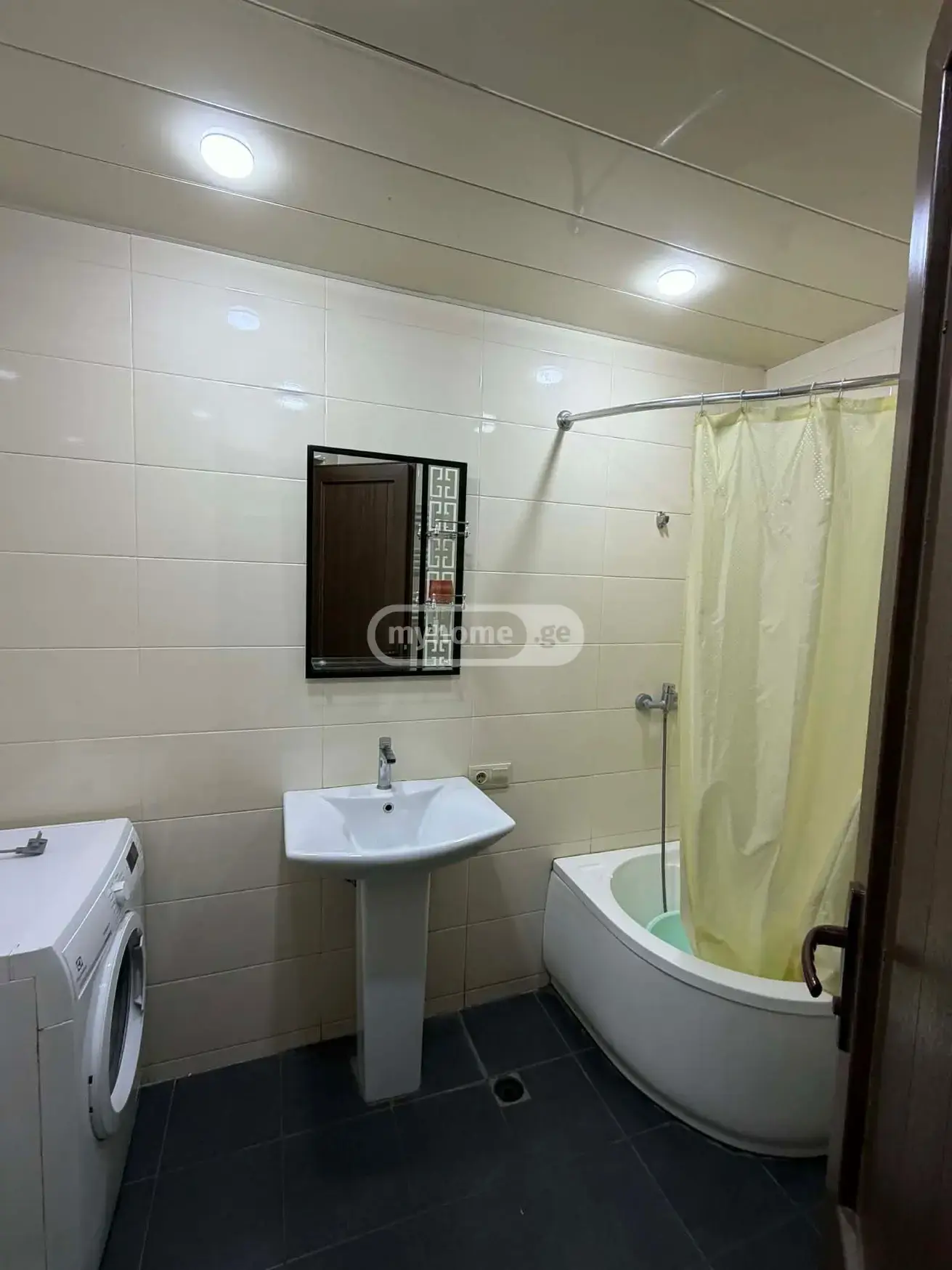 3 Room Flat For Rent. Chugureti view 11