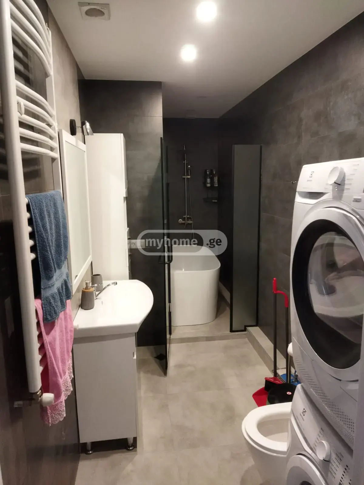 For Rent 3 Room Apartment Tsqnetshi view 9