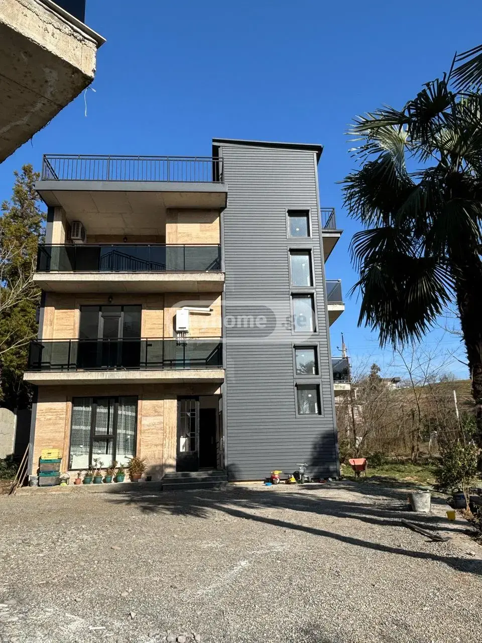 For Sale 7 Room Apartment view 12