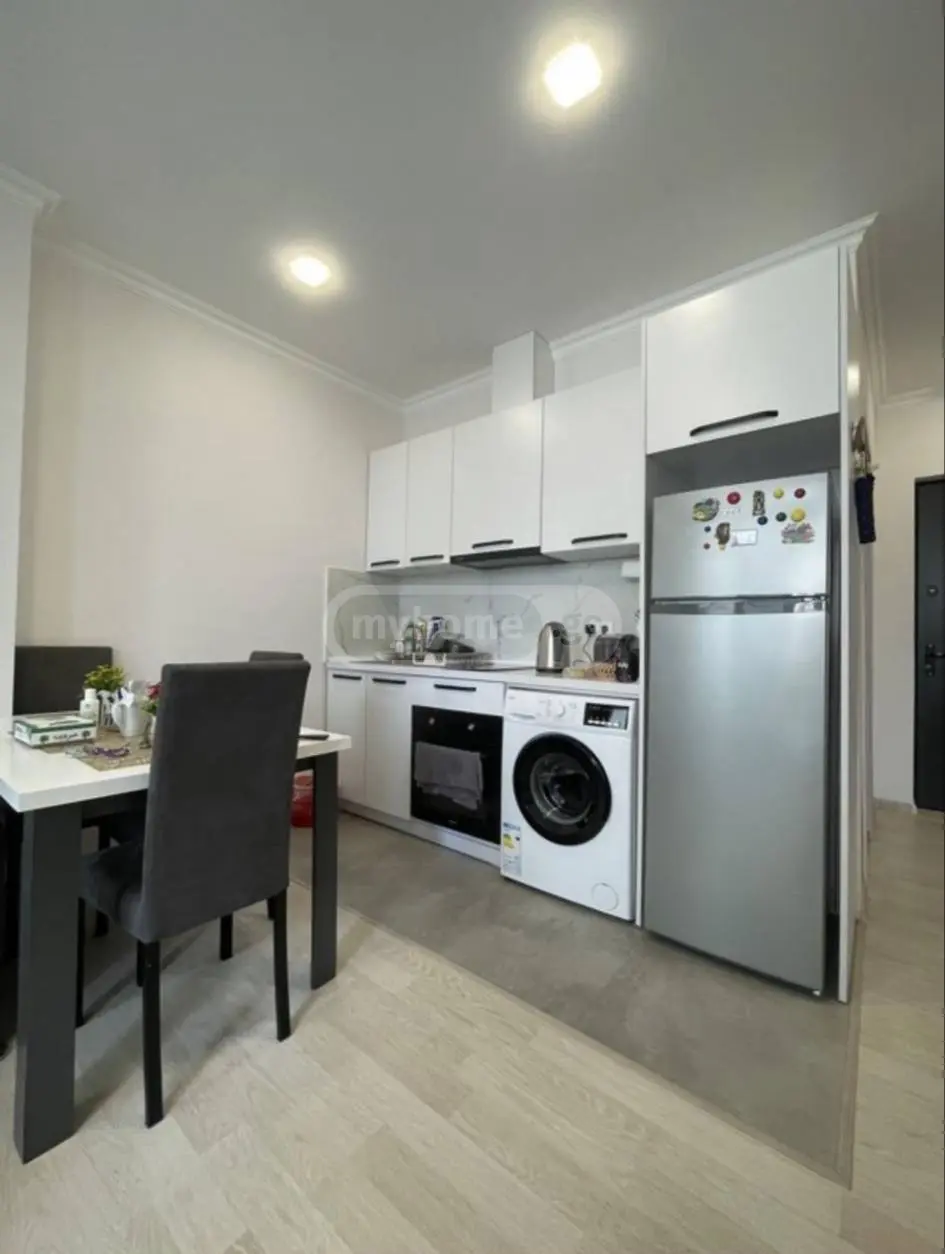 For Sale 3 Room Apartment view 2