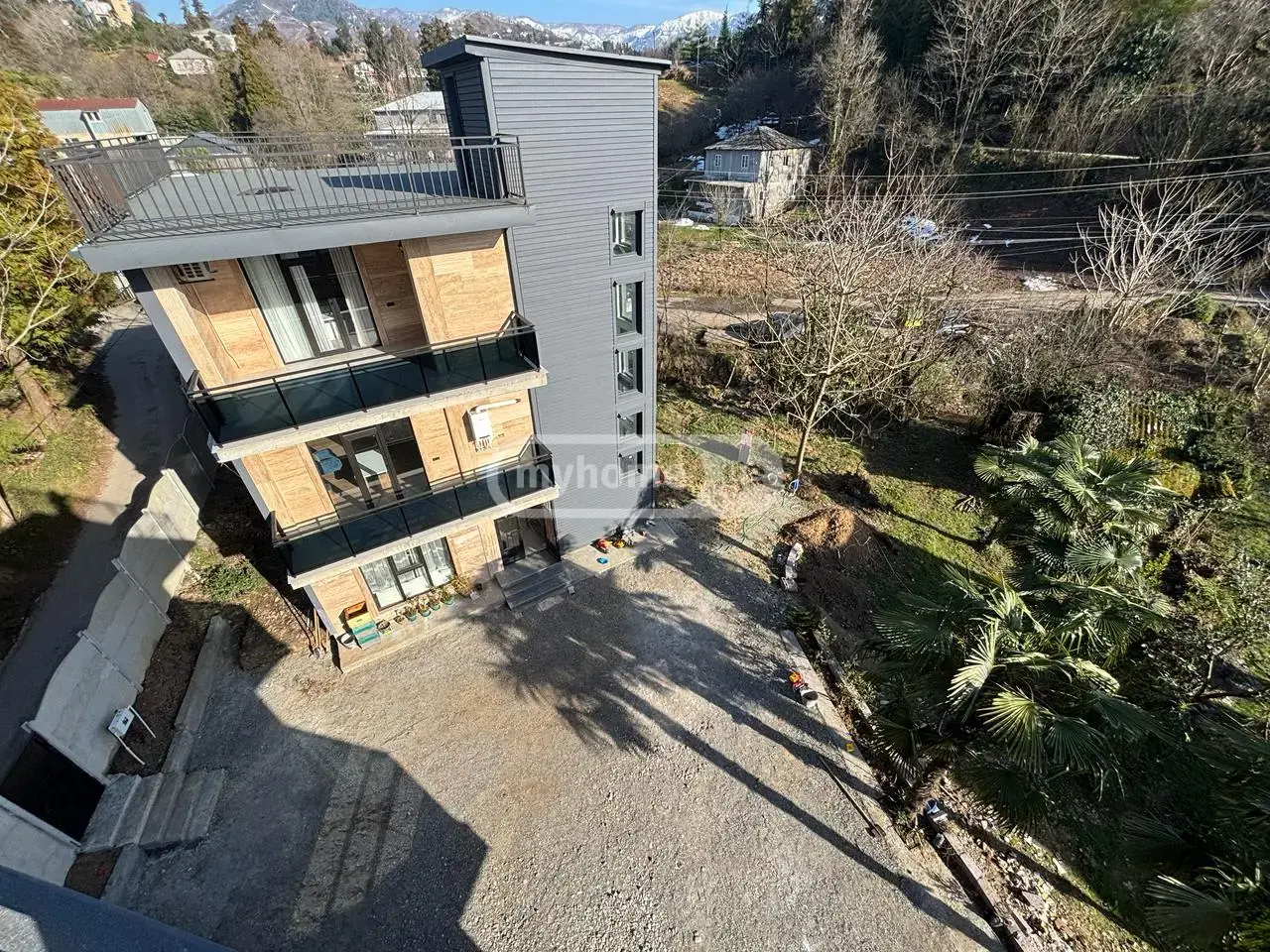 For Sale 7 Room Apartment view 4