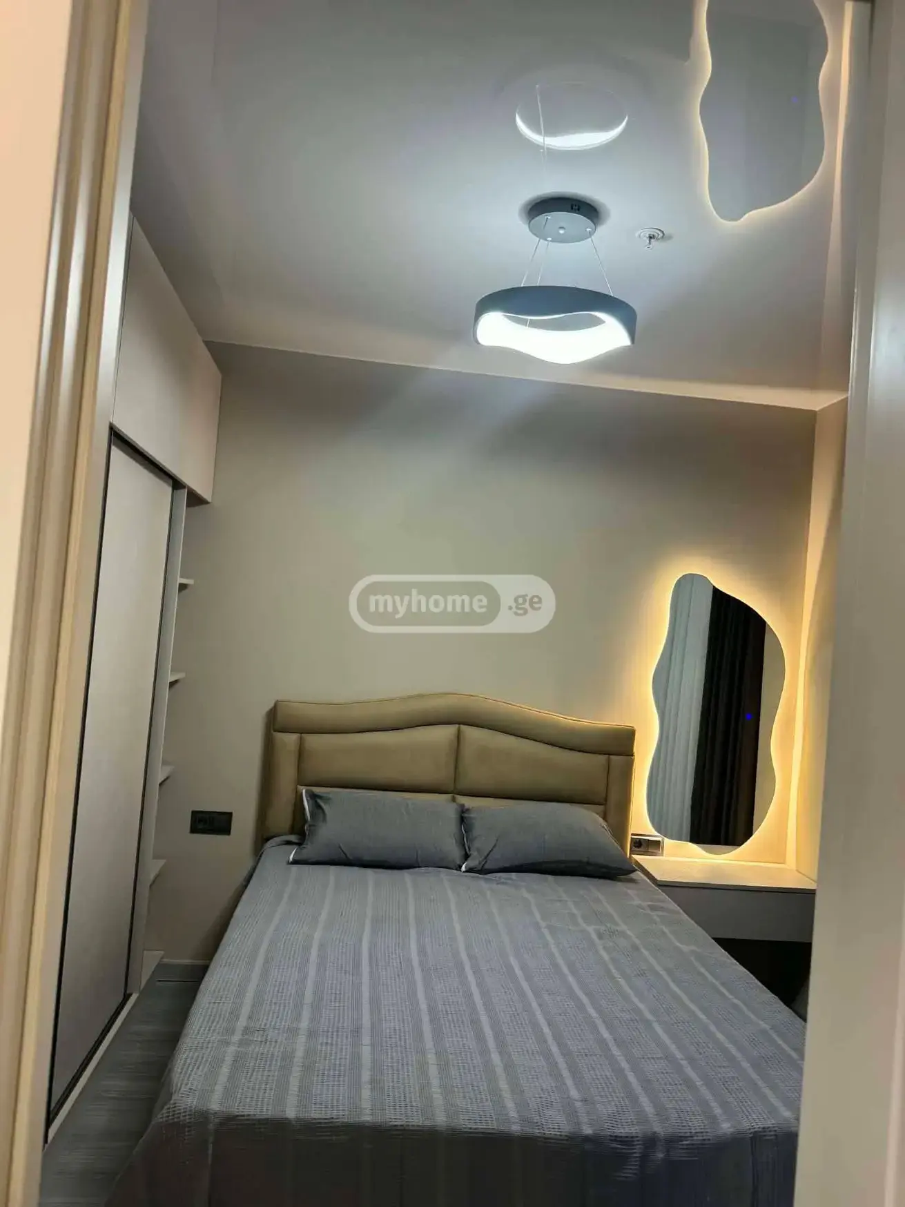 For Rent 2 Room Apartment view 2