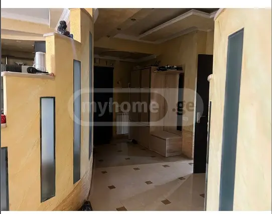 For Sale 4 Room Apartment view 2