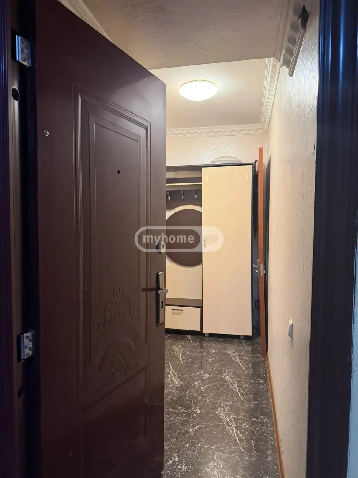 For Rent 4 Room Apartment view 5
