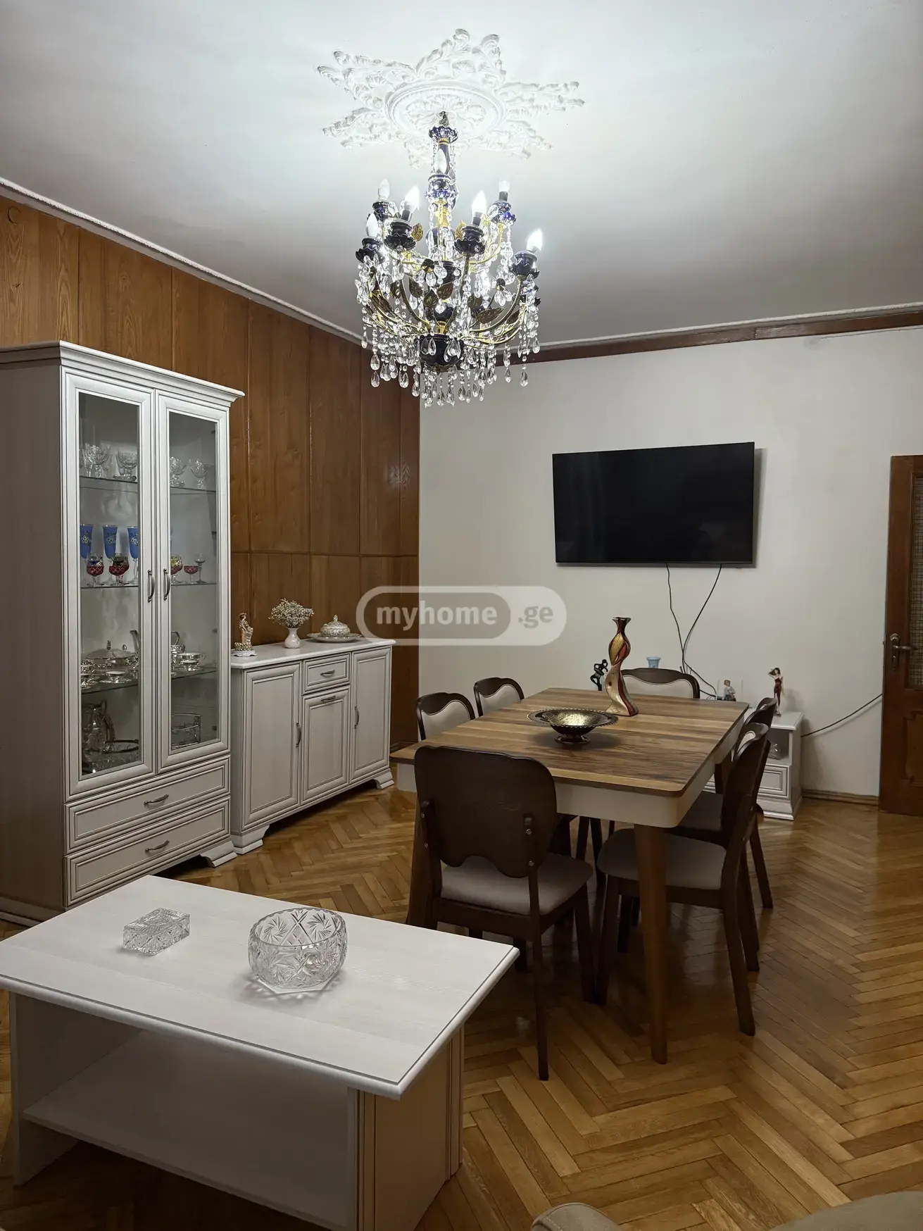 For Sale 5 Room Apartment view 1