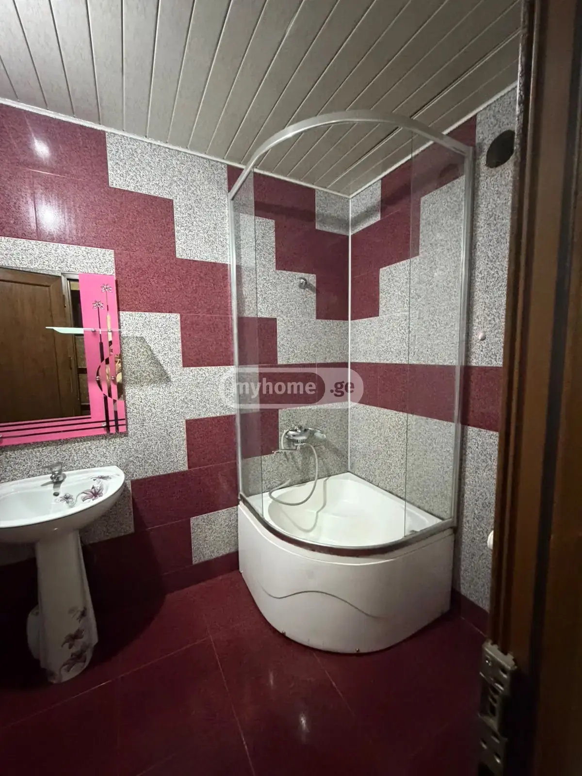 For Rent 4 Room Apartment view 6