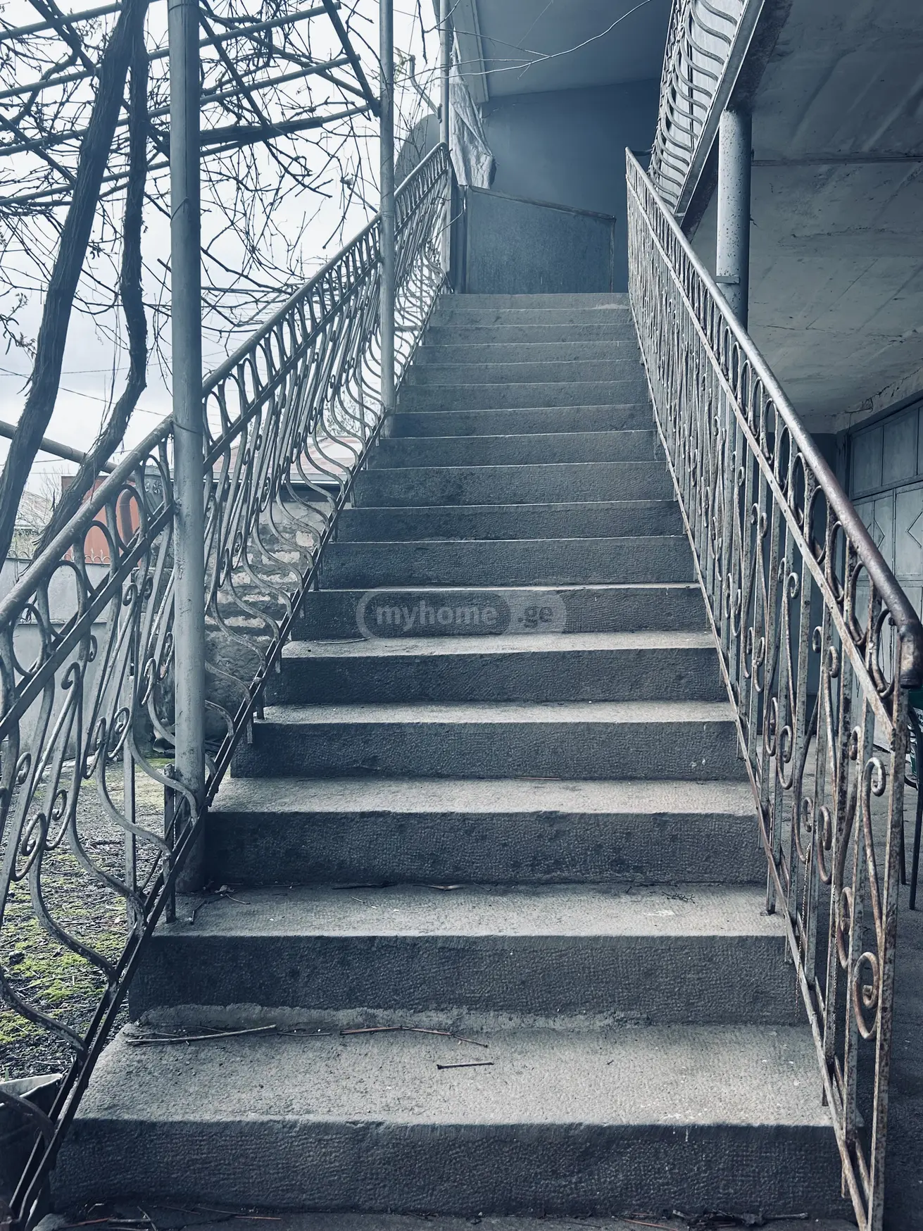 For Sale 6 Room Private House Tetritsqaroshi view 3