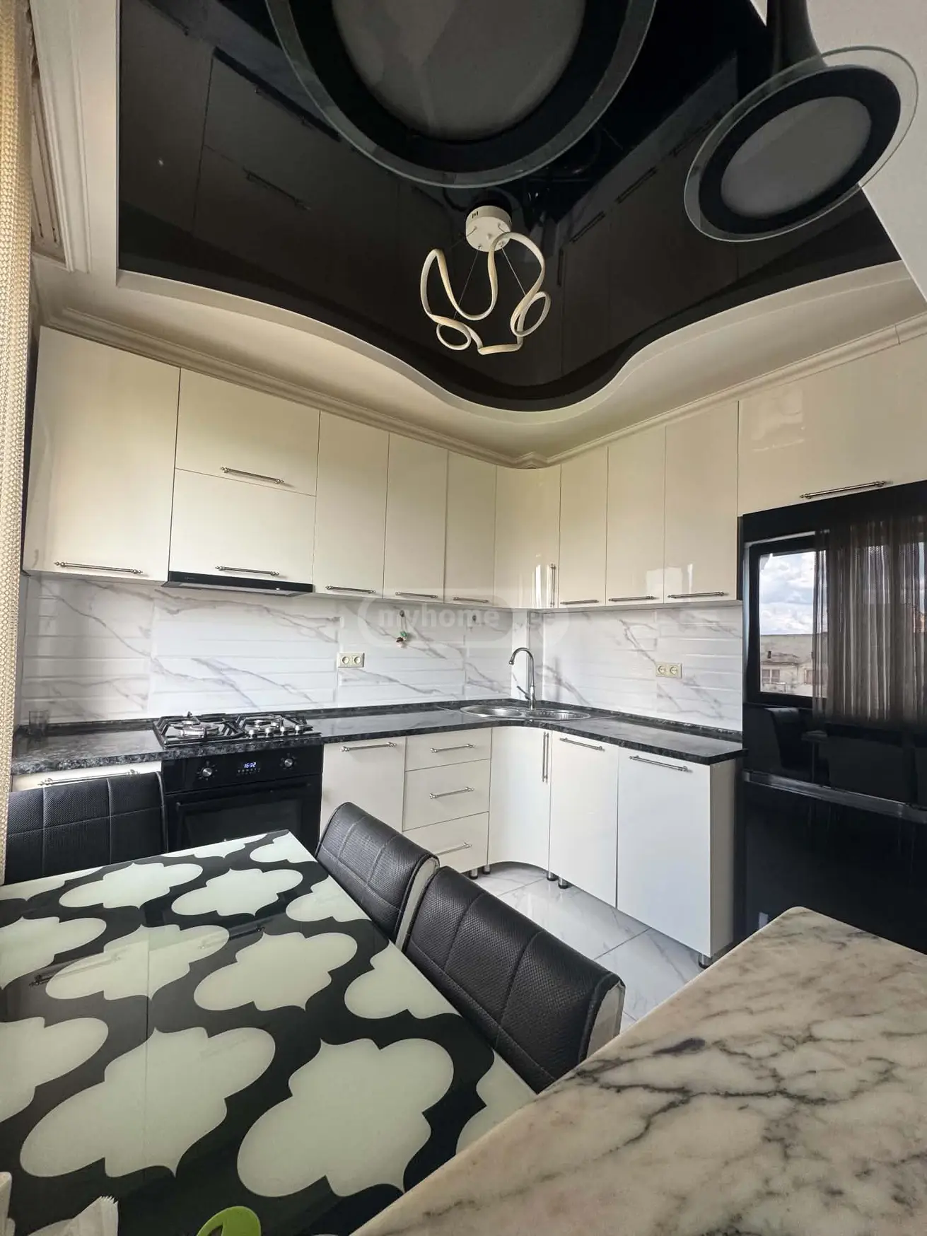 For Sale 3 Room Apartment Kutaisshi view 5