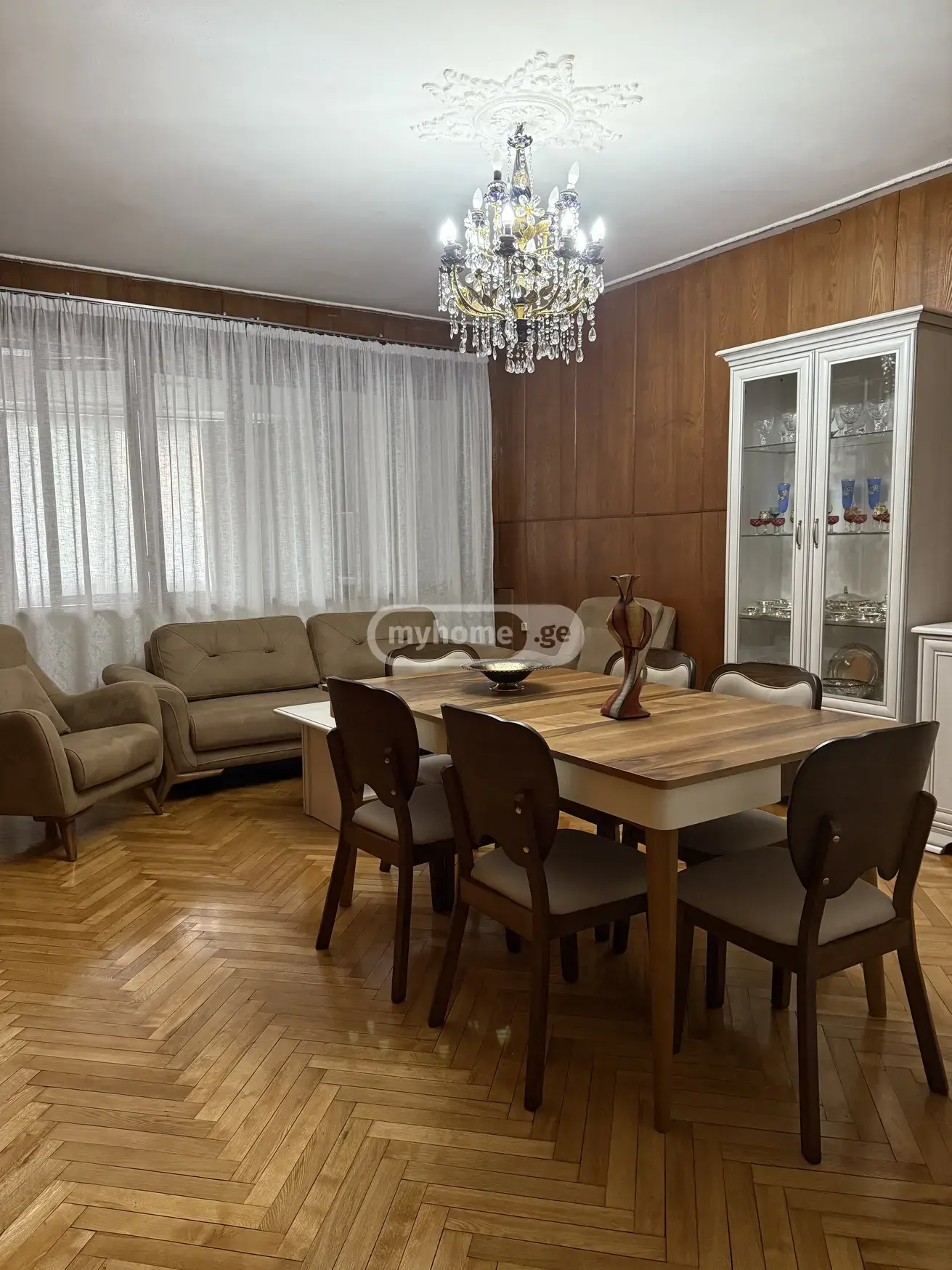 For Sale 5 Room Apartment view 2