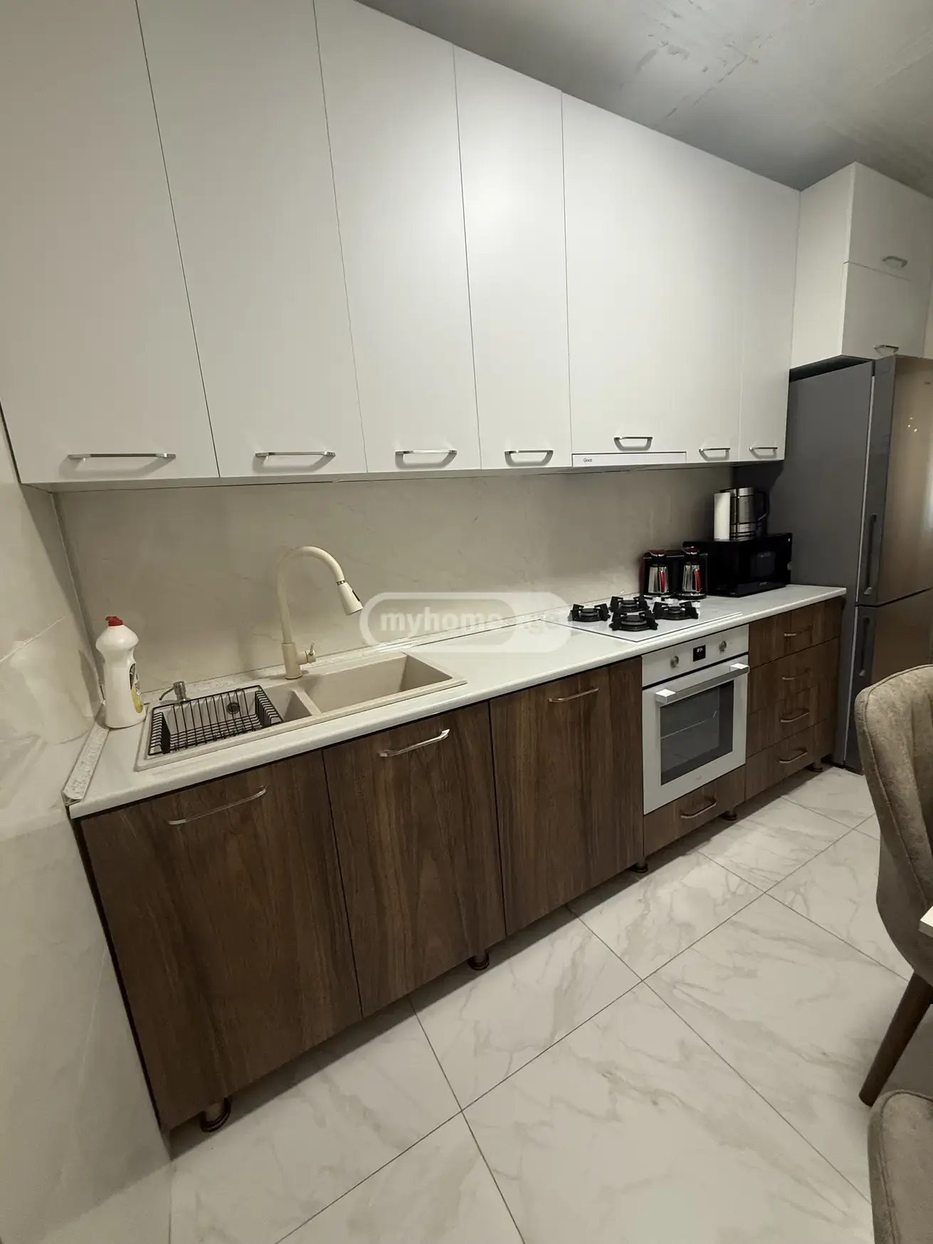 For Sale 5 Room Apartment view 6