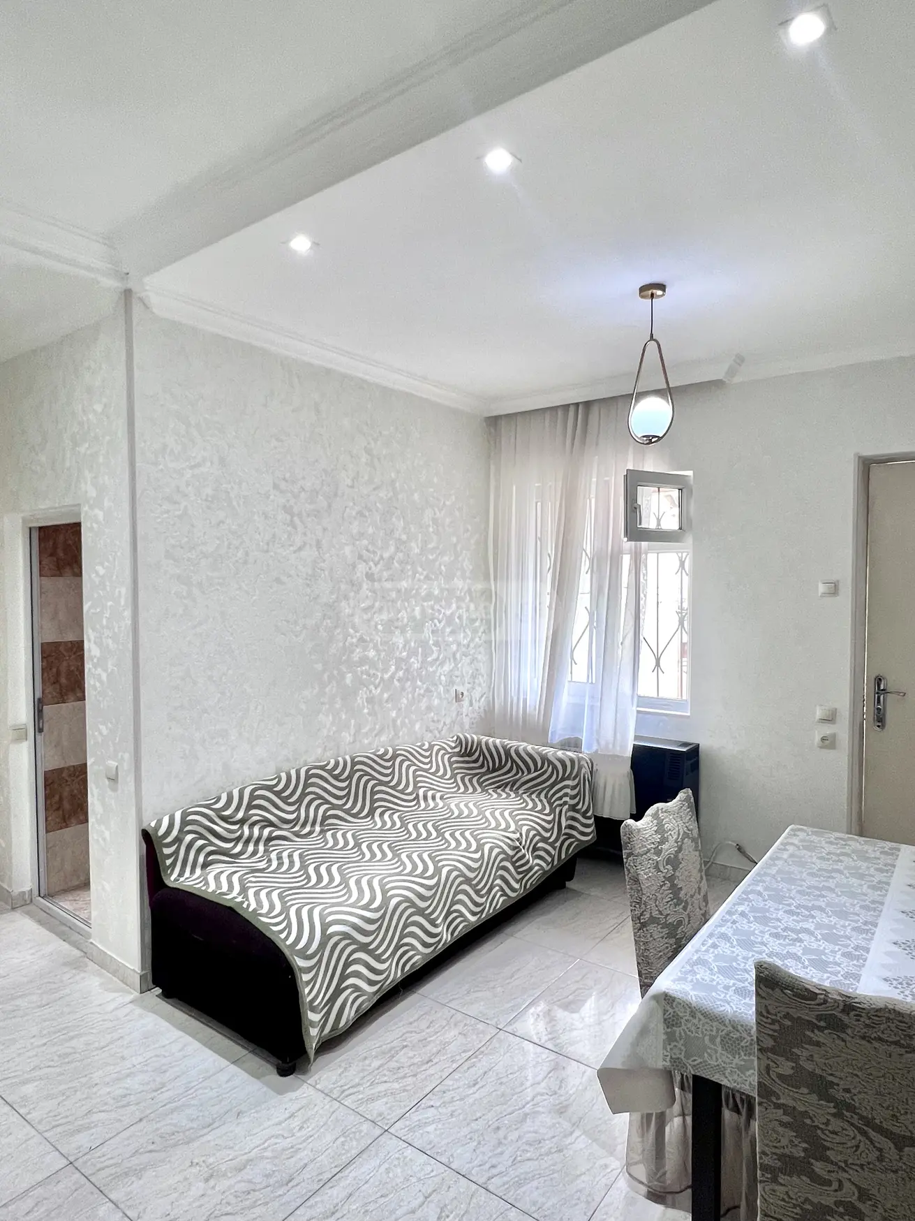 Daily Rent 3 Room Apartment Avlabarshi view 3
