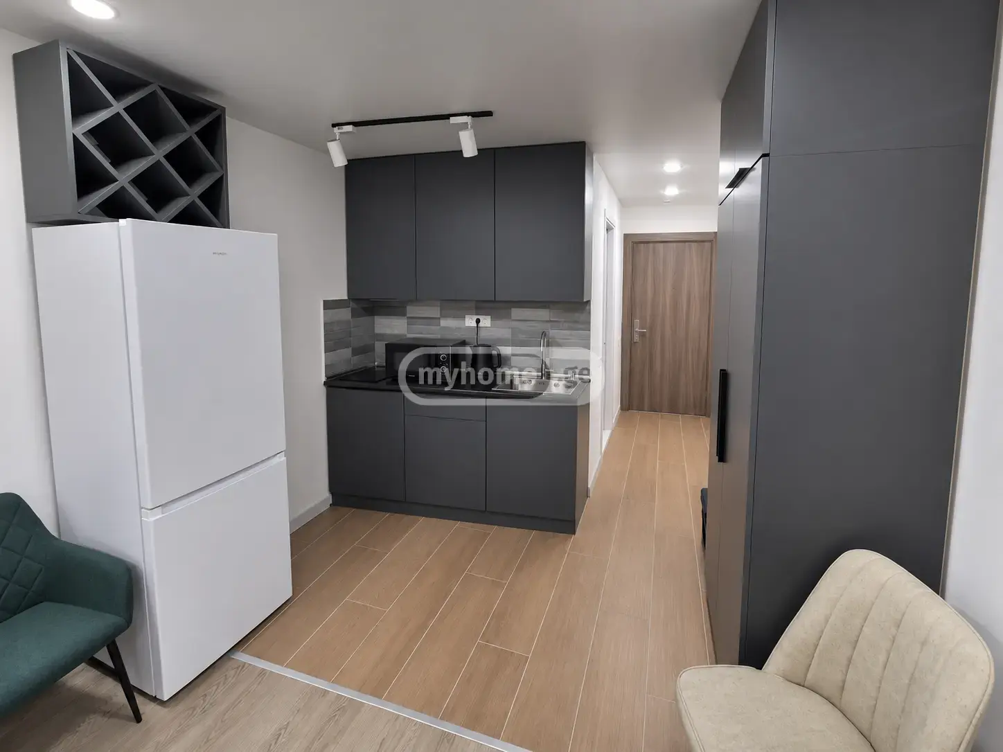For Rent 1 Room Apartment view 4