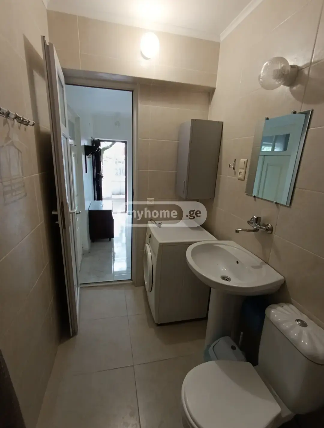 For Rent 2 Room Apartment view 3