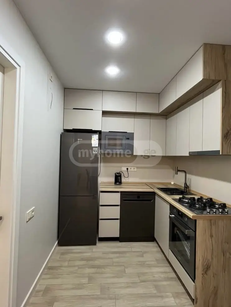 For Rent 3 Room Apartment view 2