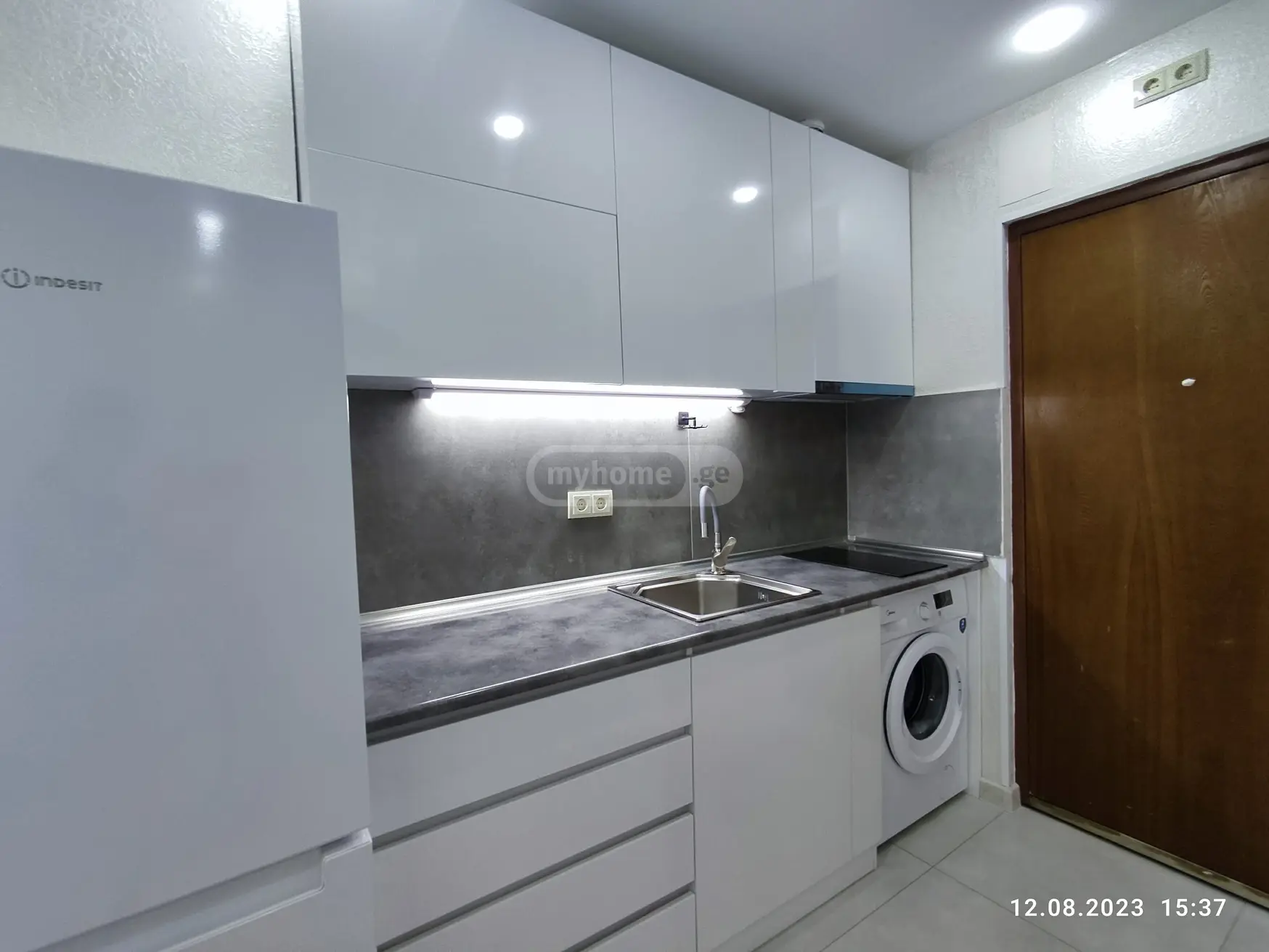 Daily Rent 2 Room Apartment view 4