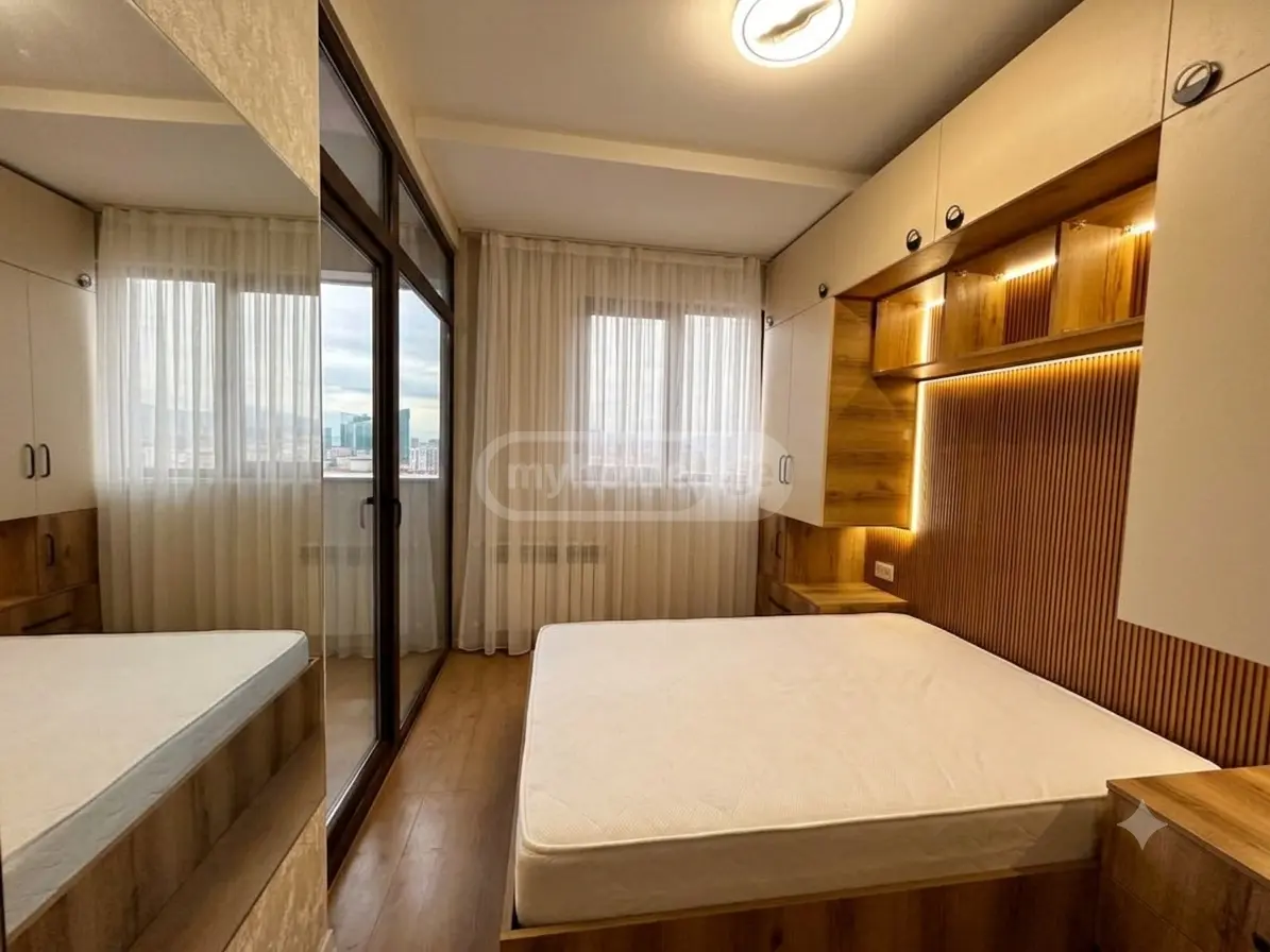For Sale 8 Room Apartment view 8