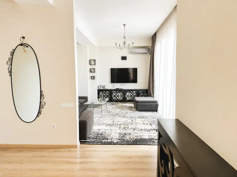 4-room apartment in Vake