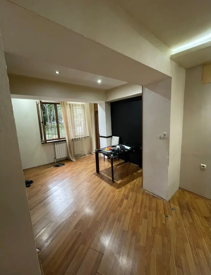 شقة من 3 غرف، Zghvisubani 9th Micro District