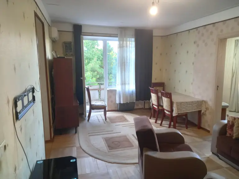 3-ოთახიანი ბინა, ვარკეთილი-3, მე-3 მიკრო რაიონი