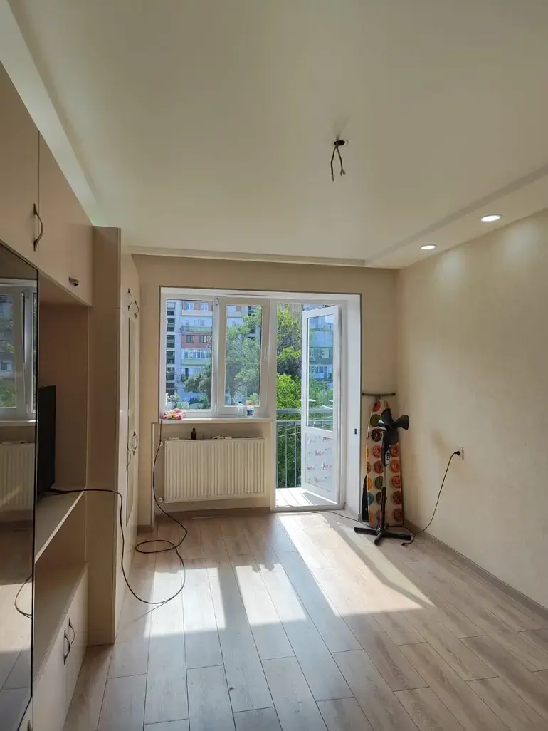 1部屋のマンション、Zghvisubani 11th Micro District 2nd Quarter