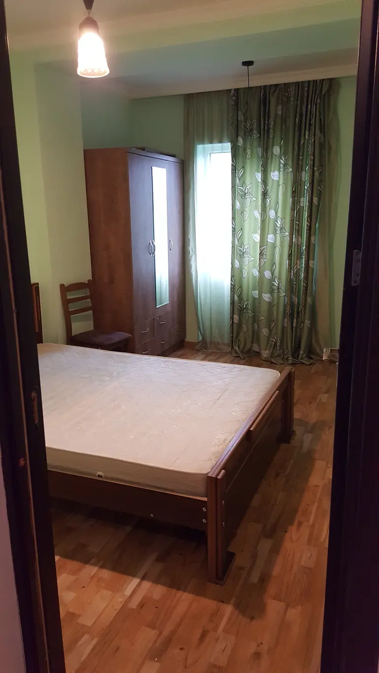 2-Zimmer-Wohnung, გიორგი აბაშვილის ქუჩა