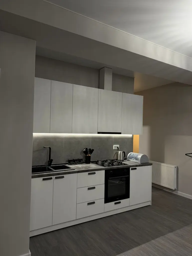 7-room apartment, Ghrmaghele