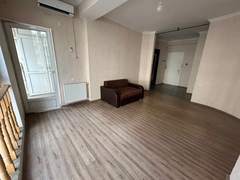 3室公寓，Didube