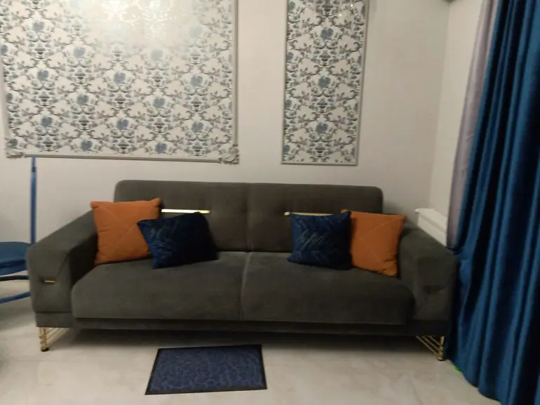 2部屋のマンション、Zghvisubani 10B Micro District