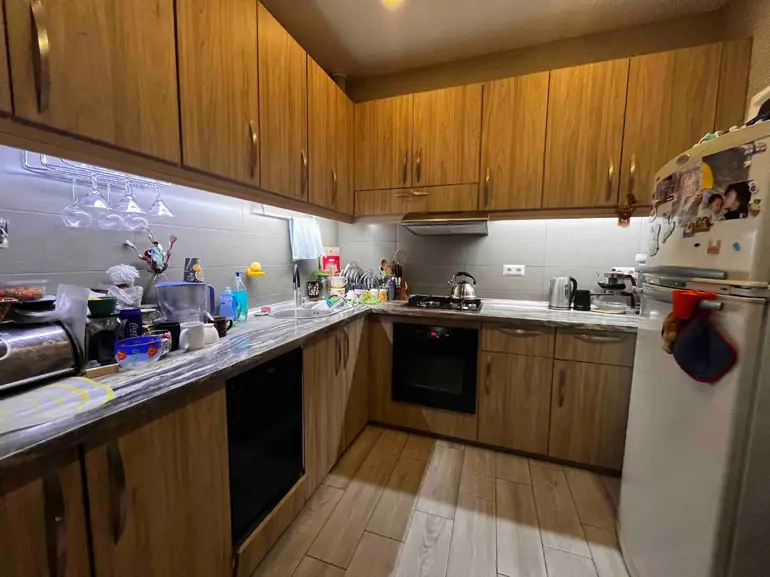 5-Zimmer-Wohnung, Sairmis Gora